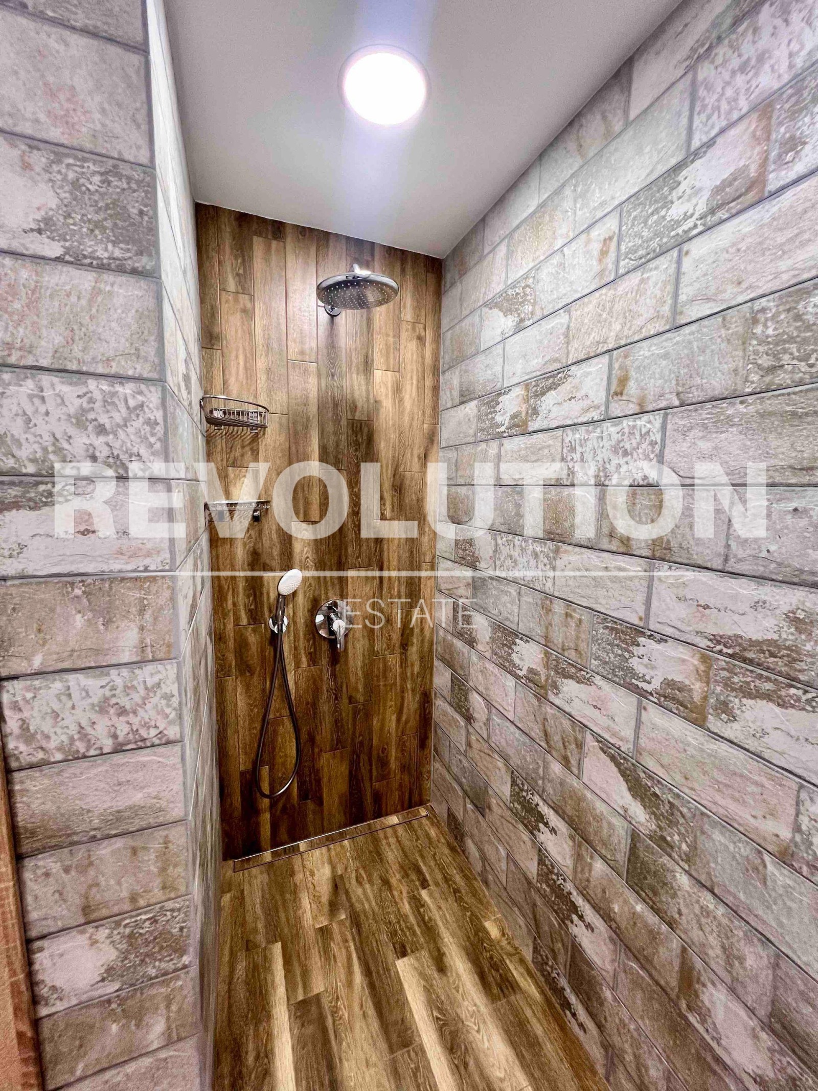 Дава под наем 2-СТАЕН, гр. Пловдив, Кючук Париж, снимка 8 - Апартаменти - 53081885