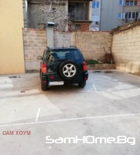 Дава под наем Паркомясто