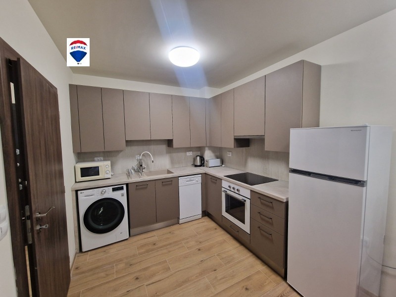 Zu vermieten  1 Schlafzimmer Plowdiw , Zentar , 60 qm | 24572553