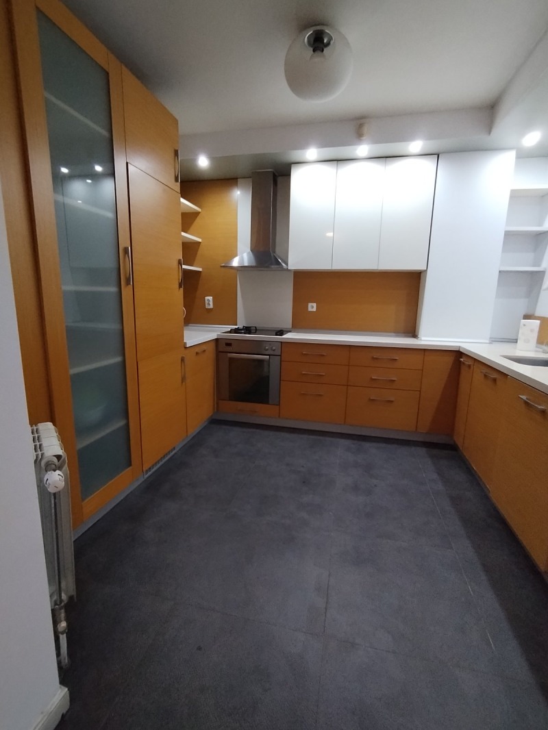 Vuokrattavana  2 makuuhuonetta Sofia , Manastirski livadi , 140 neliömetriä | 38087387 - kuva [5]