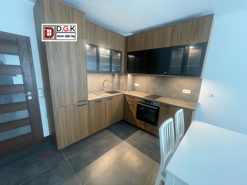 Дава под наем 2-СТАЕН, гр. София, Триъгълника