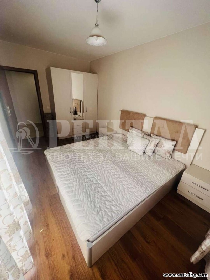Издаје се  2 спаваће собе Пловдив , Центар , 102 м2 | 95990472 - слика [4]