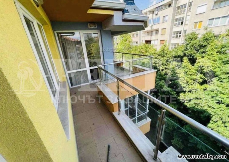 Издаје се  2 спаваће собе Пловдив , Центар , 102 м2 | 95990472 - слика [9]
