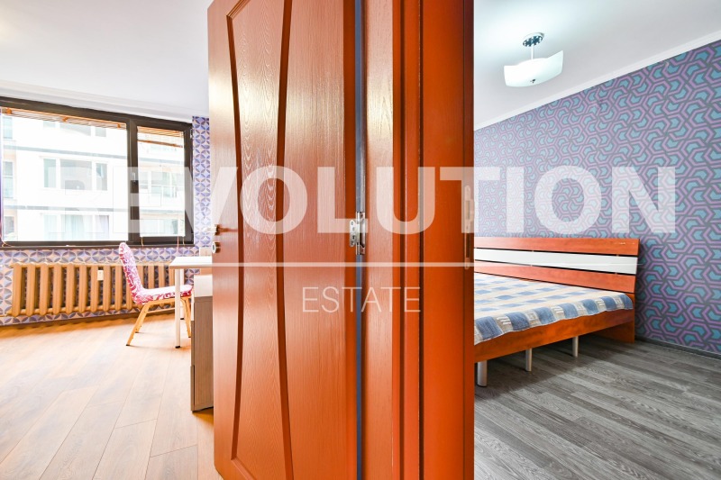 Дава под наем 3-СТАЕН, гр. София, Център, снимка 5 - Апартаменти - 53518487