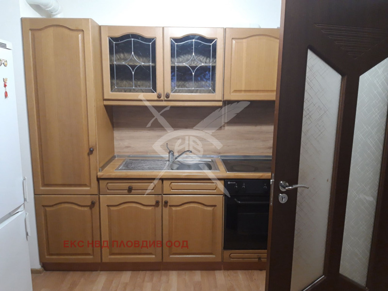 Дава под Наем 2-СТАЕН в град Пловдив, Кършияка - 80 кв.м / 500 € » 977.92 лв., ЕКС НВД ПЛОВДИВ ООД
