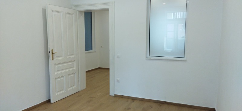 Дава под наем  Офис град София , Оборище , 76 кв.м | 67887318 - изображение [5]