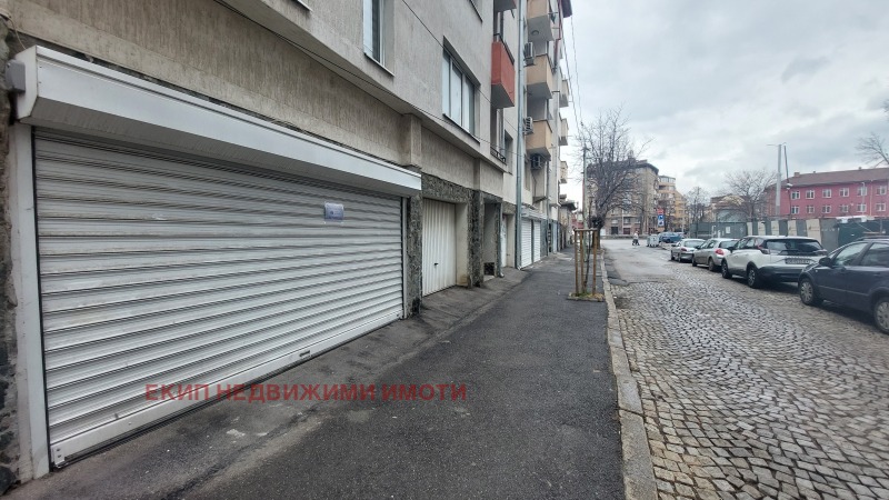 Дава под наем ГАРАЖ, ПАРКОМЯСТО, гр. София, Център, снимка 3 - Гаражи и паркоместа - 53111558