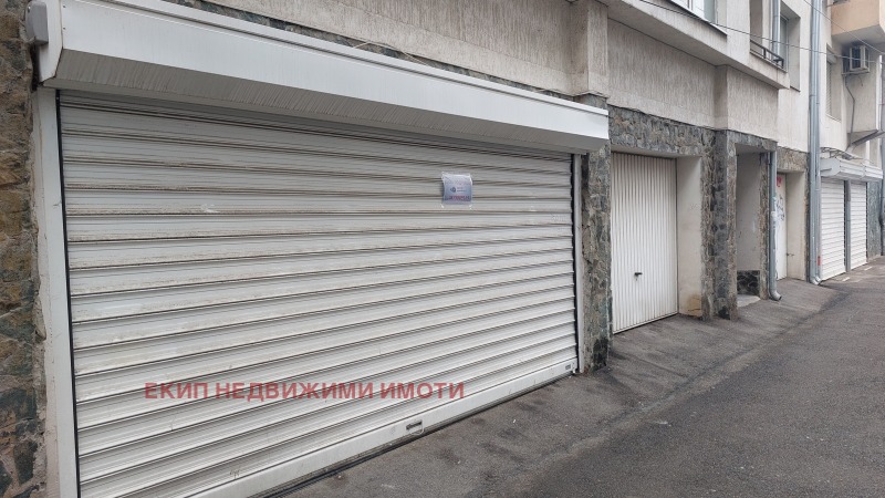 Дава под наем ГАРАЖ, ПАРКОМЯСТО, гр. София, Център