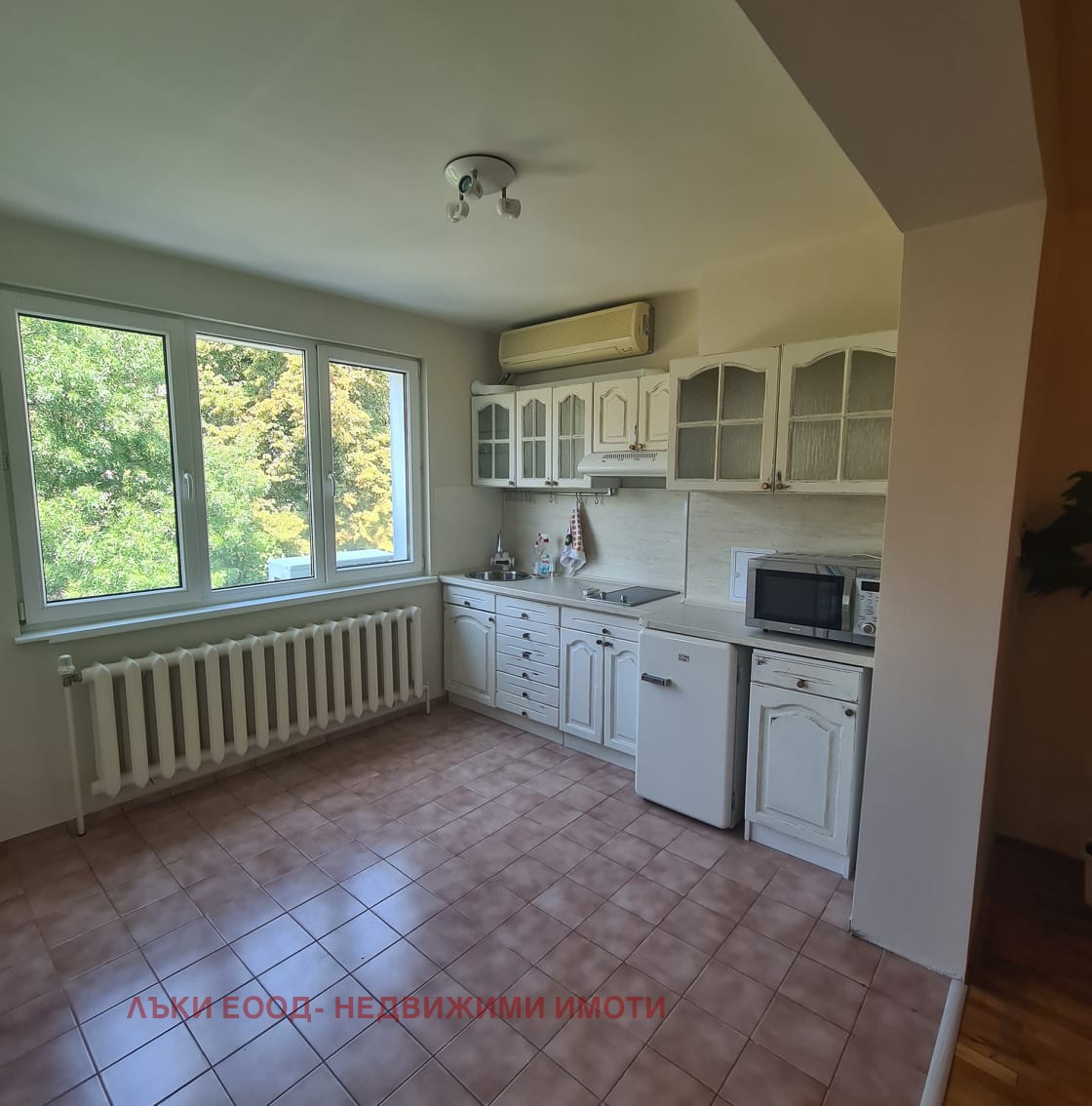 Дава под наем 3-СТАЕН, гр. София, Лозенец, снимка 5 - Апартаменти - 53799745