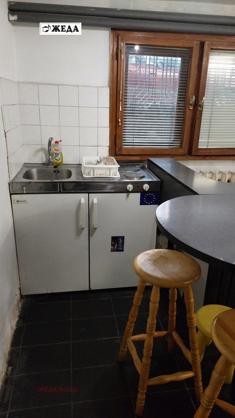 Дава под наем  1-стаен град Плевен , Широк център , 30 кв.м | 85578776 - изображение [3]