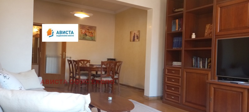 Издаје се  1 спаваћа соба Софија , Центар , 75 м2 | 87628837 - слика [2]
