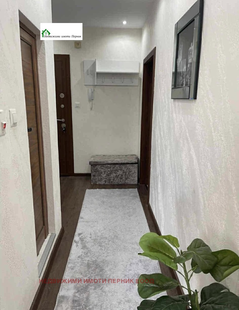 Da affittare  2 camere da letto regione Pernik , Radomir , 70 mq | 92476394
