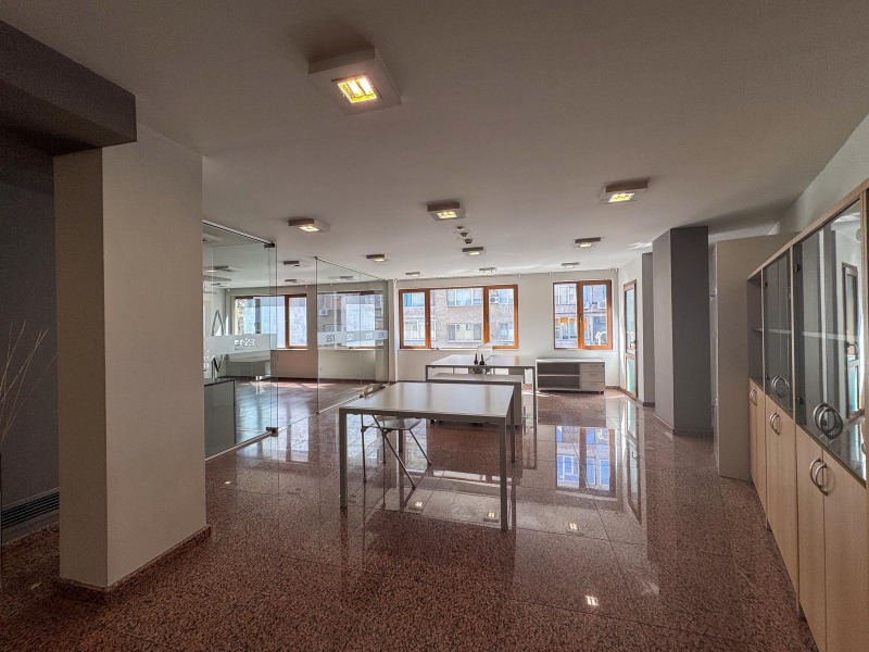 Do wynajęcia  Biuro Burgas , Centar , 144 mkw | 12557770 - obraz [14]