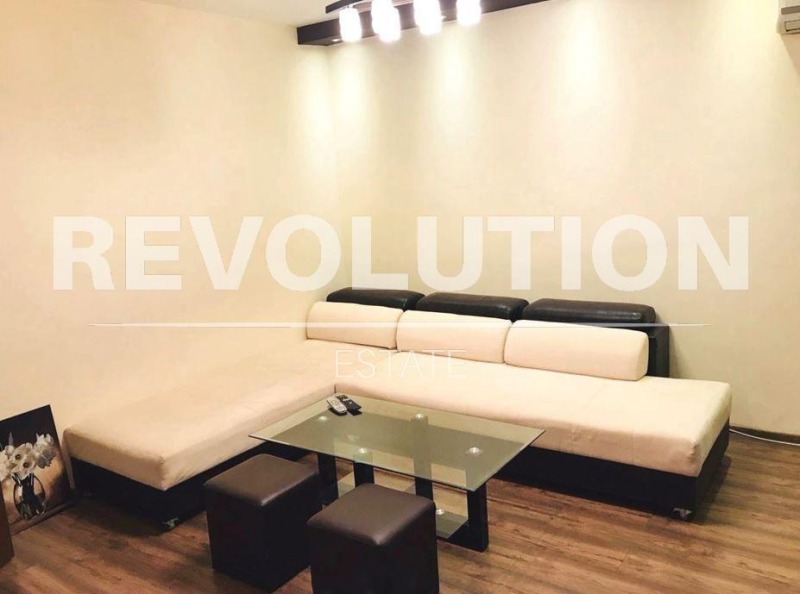 Дава под наем 3-СТАЕН, гр. Варна, ВИНС-Червен площад