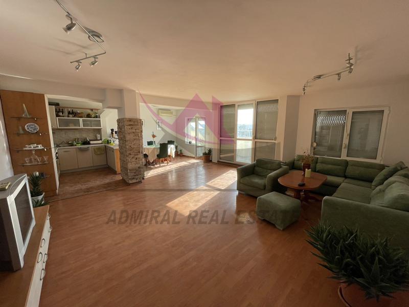 A louer  3 chambres Varna , Briz , 165 m² | 57400515 - image [2]