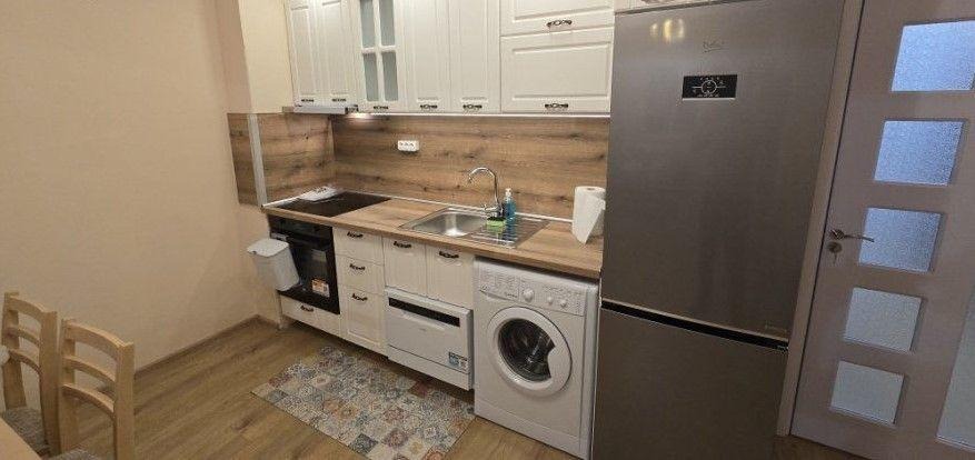 Дава под наем 3-СТАЕН, гр. София, Център