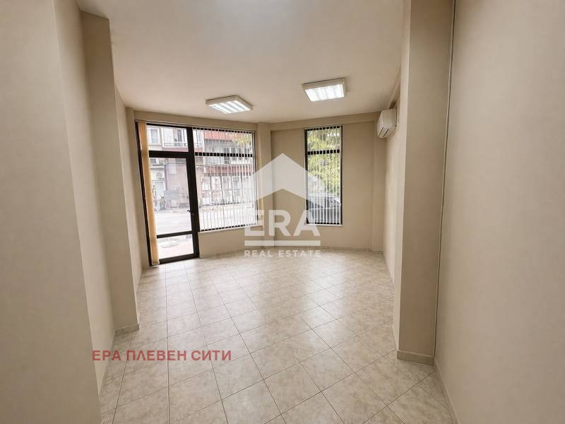 Дава под наем ОФИС, гр. Плевен, Идеален център, снимка 2 - Офиси - 54274457