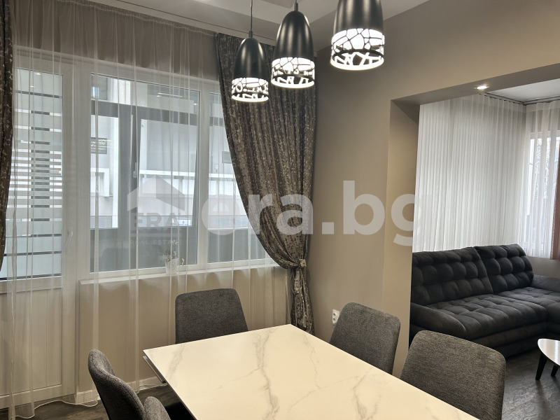 K pronájmu  2 ložnice Varna , Centar , 100 m2 | 47336039 - obraz [2]