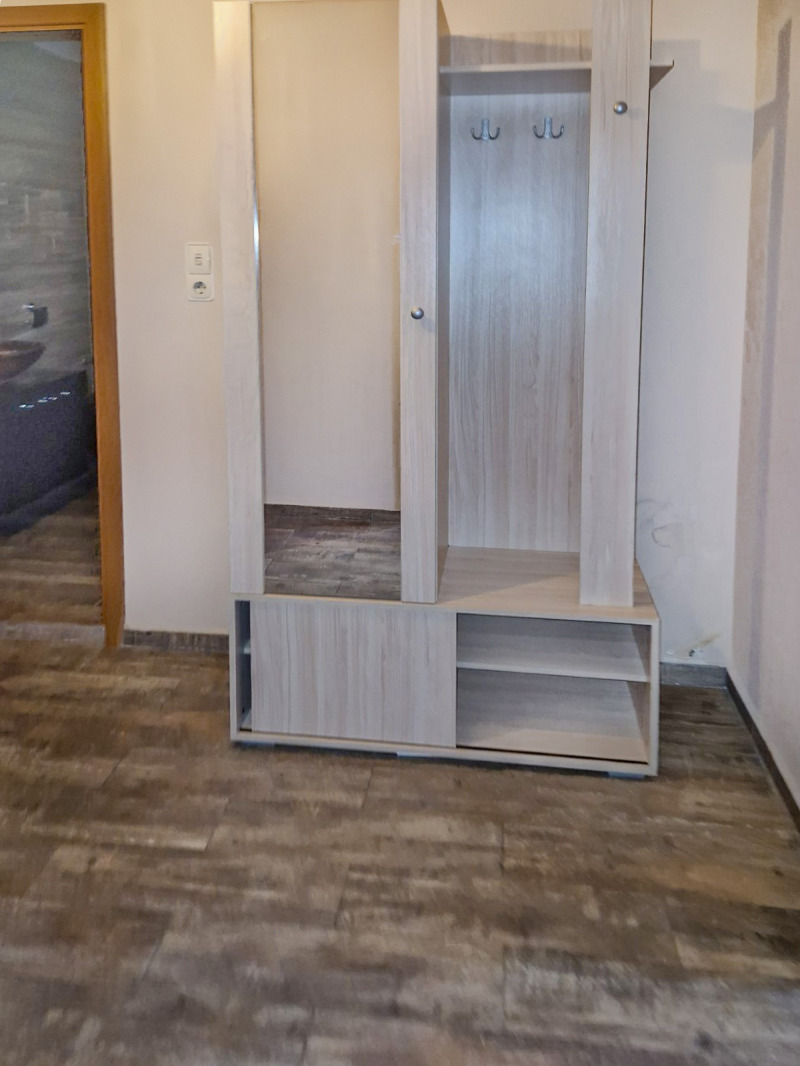 Zu vermieten  1 Schlafzimmer Sofia , Poligona , 90 qm | 98446385 - Bild [7]