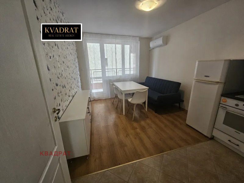 Дава под Наем 2-СТАЕН в град Варна, Левски 1 - 65 кв.м / 480 € » 938.80 лв., КВАДРАТ