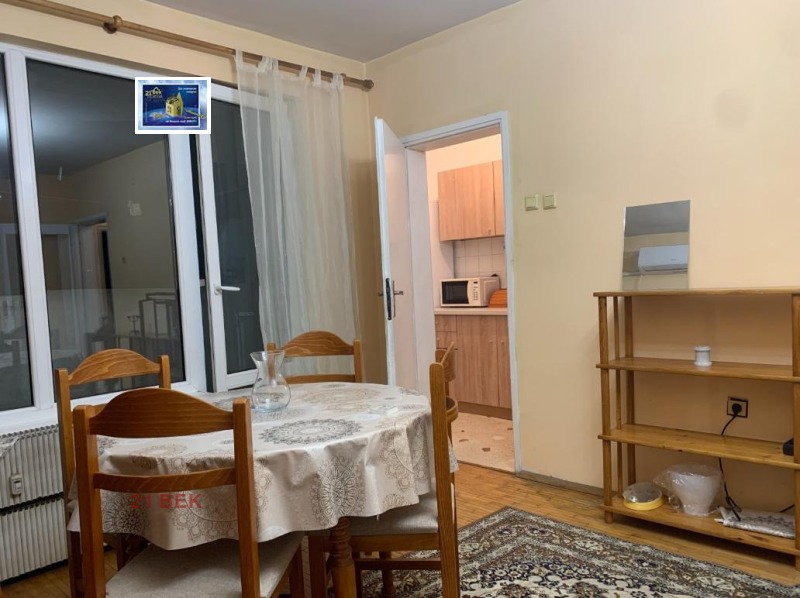 Προς ενοικίαση  1 υπνοδωμάτιο Πλοβδηβ , Καρτσηιακα , 54 τ.μ | 28973580