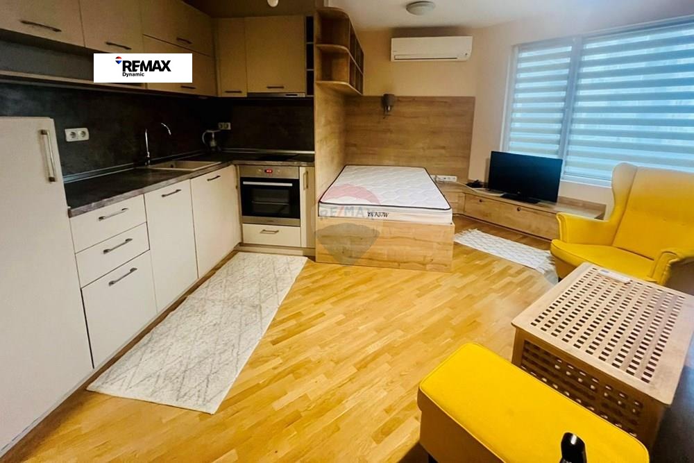 Дава под наем 1-СТАЕН, гр. Бургас, Лазур, снимка 2 - Апартаменти - 53814808