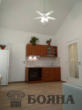 2-стаен град Русе, Център 6