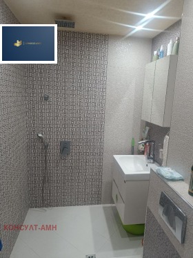1 quarto Sveta Troica, Sofia 1
