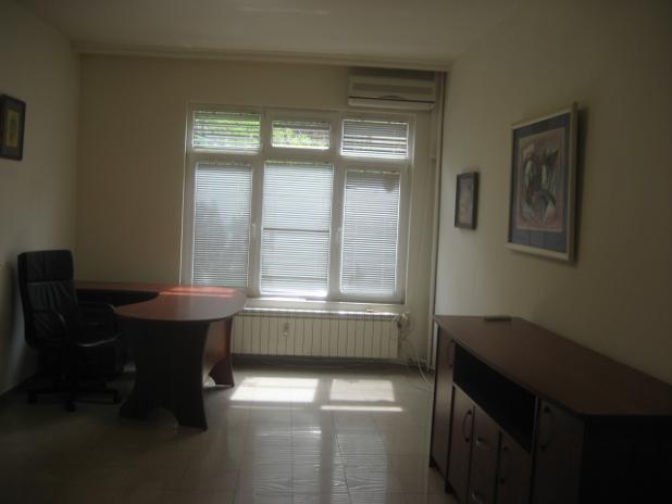 Da affittare  Ufficio Sofia , Tsentar , 60 mq | 63898704 - Immagine [2]