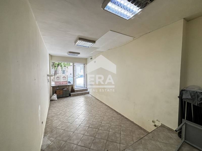 En renta  Oficina Varna , Koljozen pazar , 30 metros cuadrados | 99142157 - imagen [5]