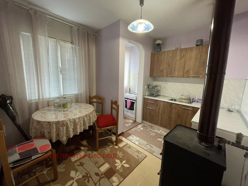 Дава под наем 2-СТАЕН, гр. Благоевград, Ален мак, снимка 7 - Апартаменти - 52478533