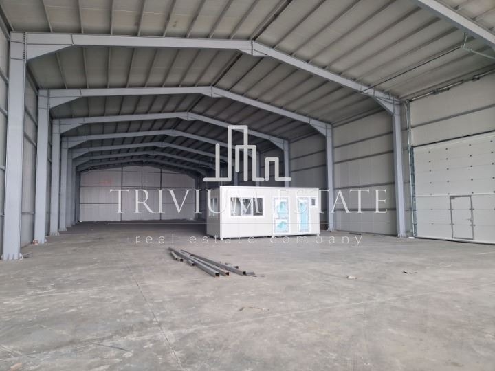 Дава под наем ПРОМ. ПОМЕЩЕНИЕ, гр. Пловдив, Индустриална зона - Изток, снимка 2 - Производствени сгради - 54147591