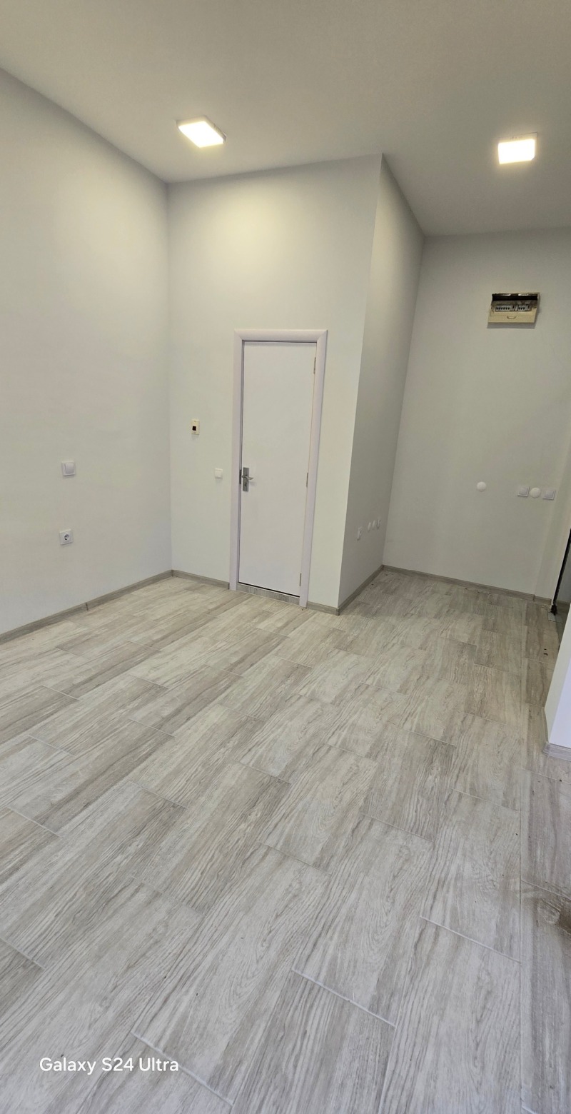 K pronájmu  Kancelář Ruse , Rodina 1 , 20 m2 | 20742633 - obraz [4]