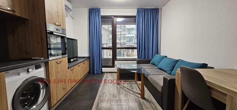 Te huur  1 slaapkamer Plovdiv , Tsentar , 55 m² | 51239839