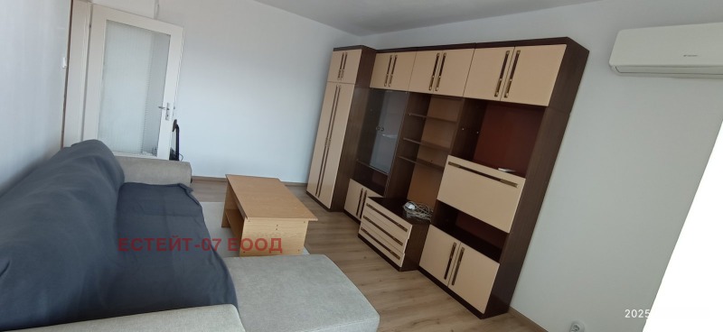 В оренду  1 спальня Пловдив , Въстанически , 68 кв.м | 97157716