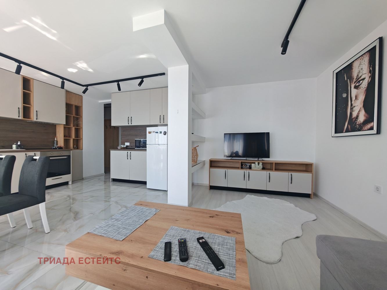 Дава под наем 3-СТАЕН, гр. Бургас, Сарафово, снимка 2 - Апартаменти - 54340654