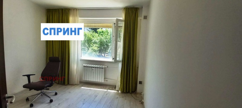 Дава под наем  4-стаен град София , Красно село , 100 кв.м | 44204125 - изображение [6]