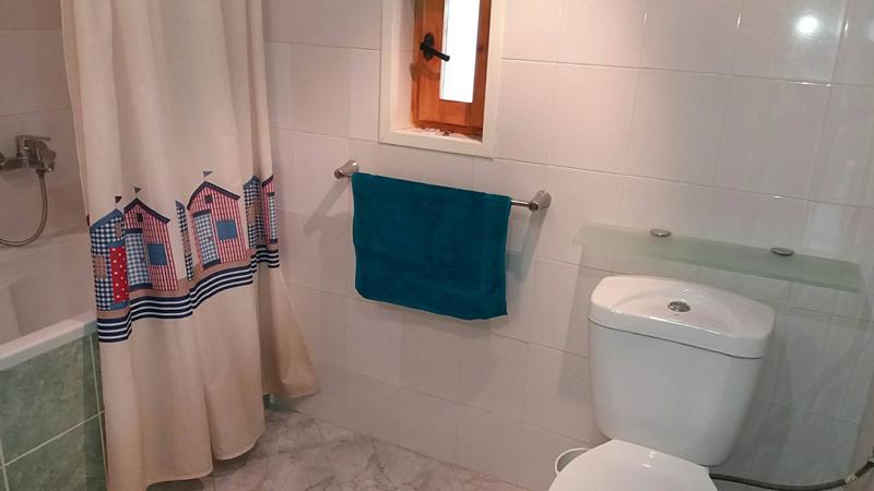 Дава под наем КЪЩА, с. Самоводене, област Велико Търново, снимка 7 - Къщи - 53715861