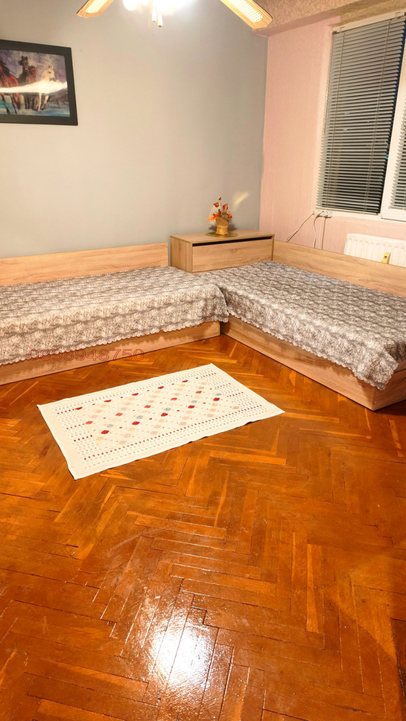 Дава под Наем 2-СТАЕН в град Шумен, Добруджански - 61 кв.м / 280 € » 547.63 лв.
