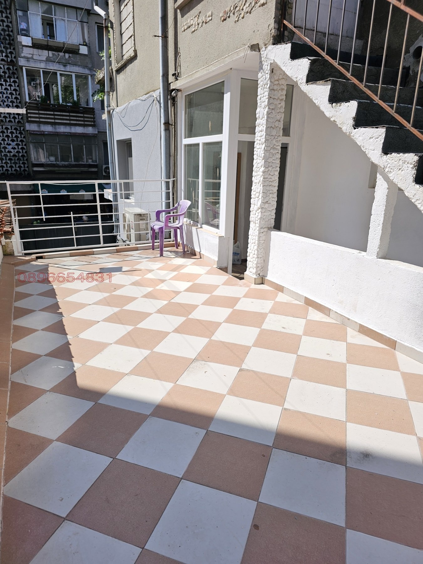 Дава под наем ЕТАЖ ОТ КЪЩА, гр. Варна, Централна поща, снимка 5 - Етаж от къща - 54787285