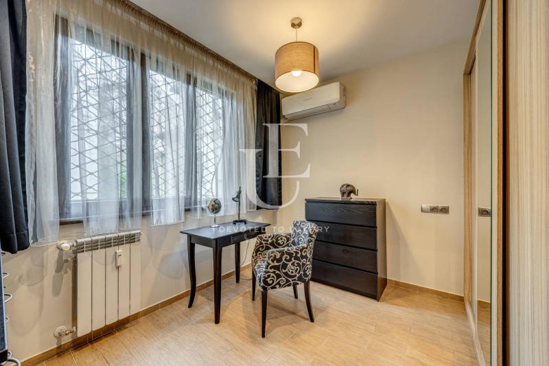 En renta  2 dormitorios Sofia , Tsentar , 95 metros cuadrados | 67179466 - imagen [8]