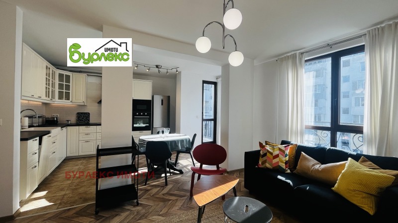 Дава под наем 3-СТАЕН, гр. Варна, Цветен квартал