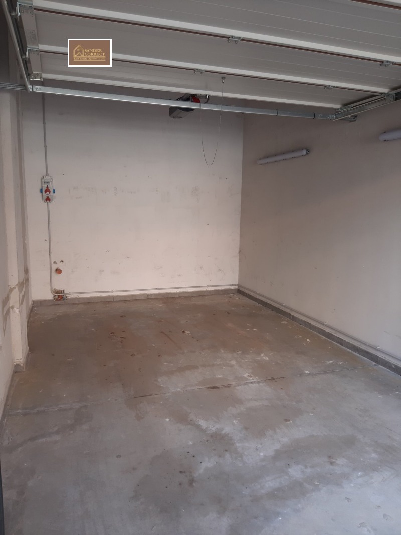 Kiadó  Garázs Sofia , Lozenec , 18 négyzetméter | 52146502 - kép [3]