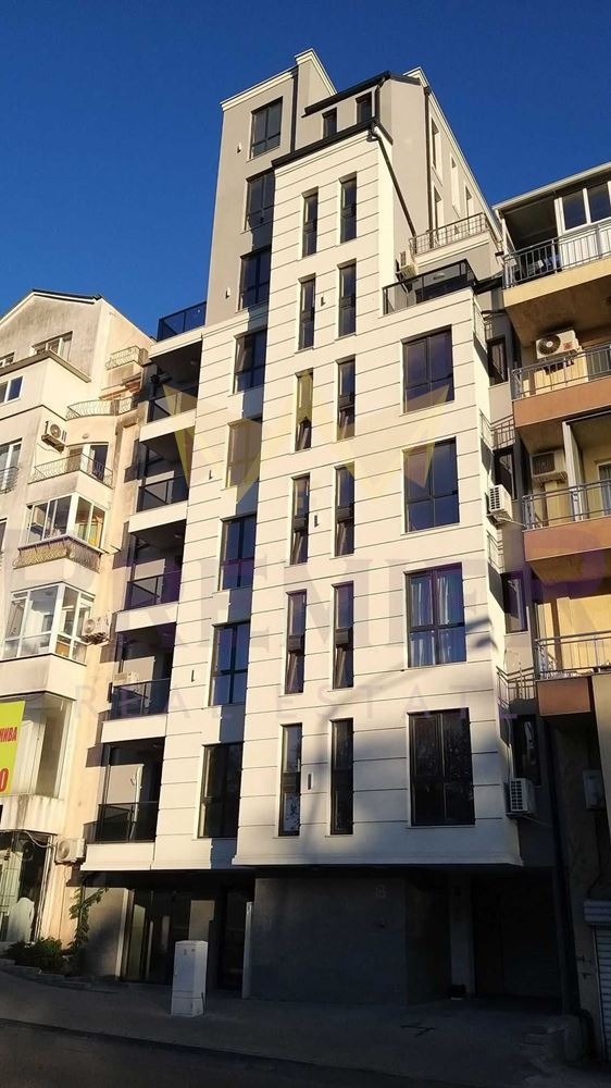 Дава под наем 2-СТАЕН, гр. Варна, Гранд Мол, снимка 14 - Апартаменти - 54817536
