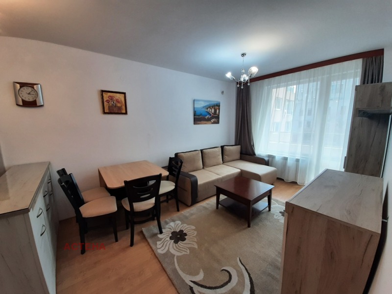 Дава под нем  3-стаен, град София, Център •  770 EUR • ID 77638609 — holmes.bg - [1] 