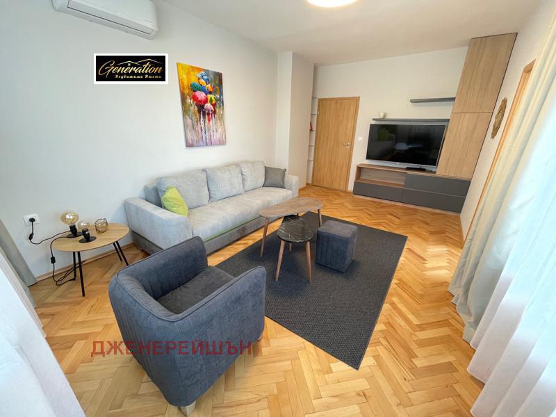 Kiadó  3 hálószobás Sofia , Iztok , 112 négyzetméter | 32478344
