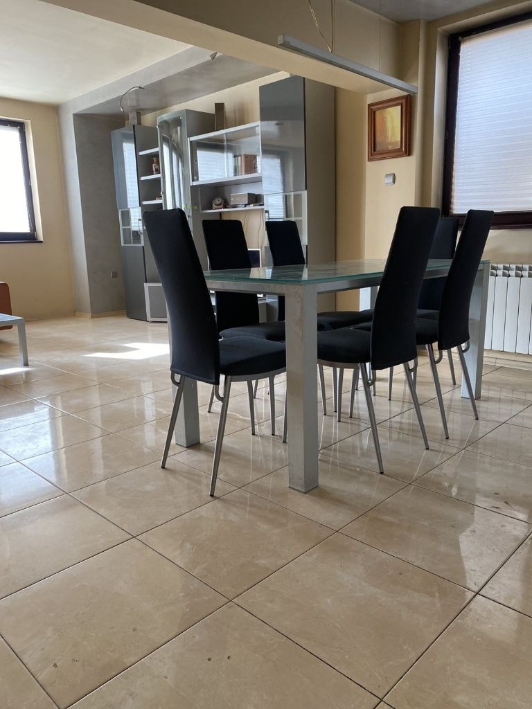 Дава под наем 3-СТАЕН, гр. Плевен, Идеален център