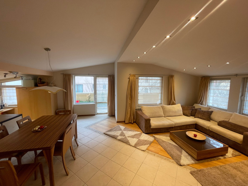 Издаје се  2 спаваће собе Софија , Драгалевци , 135 м2 | 99174557 - слика [2]