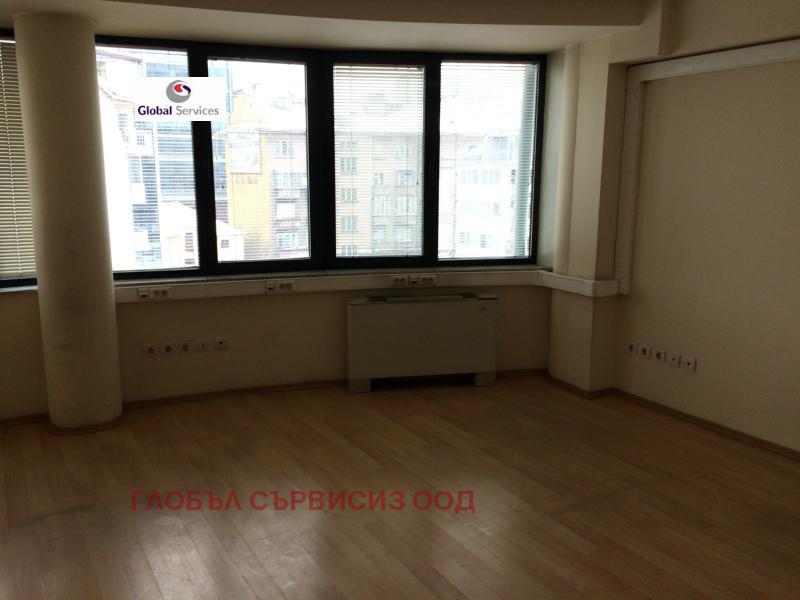 Da affittare  Ufficio Sofia , Tsentar , 1303 mq | 55070421 - Immagine [2]