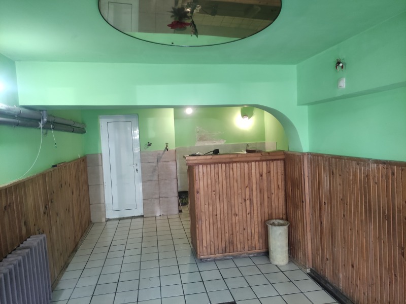 Дава под наем  Ателие, таван град София , Изток , 23 кв.м | 61437209